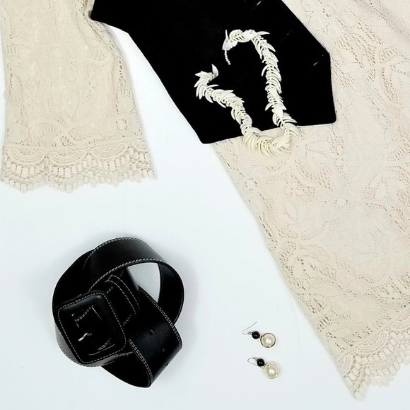 FIND THESE BEAUTIES & SO MUCH MORE IN MY CLOSET! - Picture 4 of 5